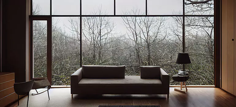 Casement Picture Window in Tarpon Springs, FL